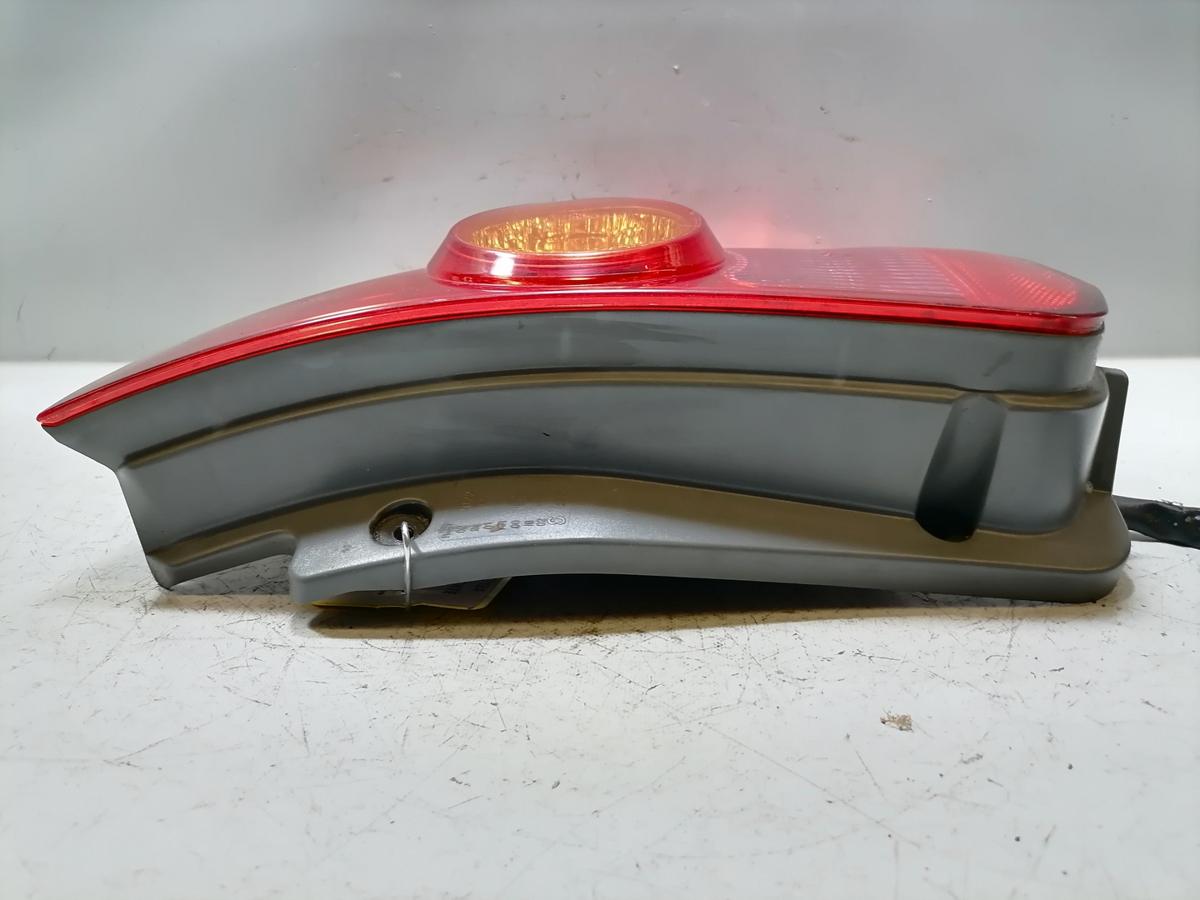 Mitsubishi Space Star original R&uuml;cklicht R&uuml;ckleuchte Schlussleuchte rechts Facelift Bj.2002